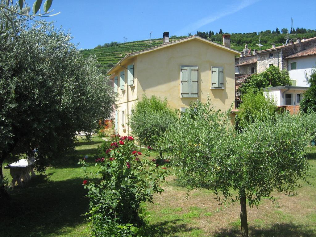 Bed and Breakfast Due Archi SantʼAmbrogio di Valpolicella Exterior foto